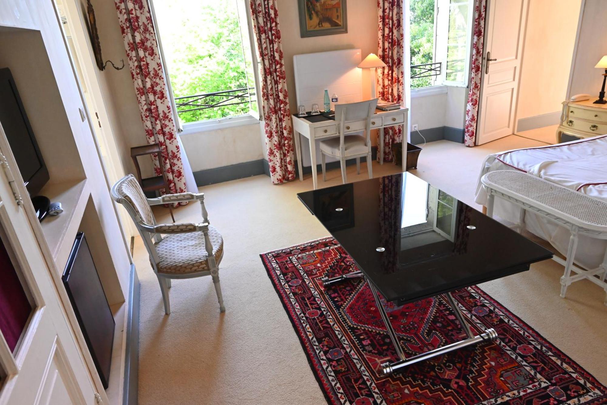 ホテル Le Manoir Saint Jean エクステリア 写真
