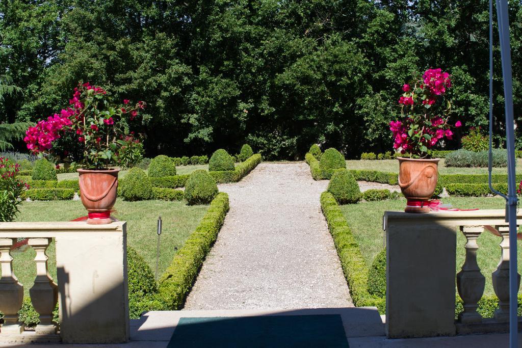 ホテル Le Manoir Saint Jean エクステリア 写真
